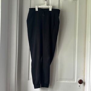 Lululemon On the Fly Jogger